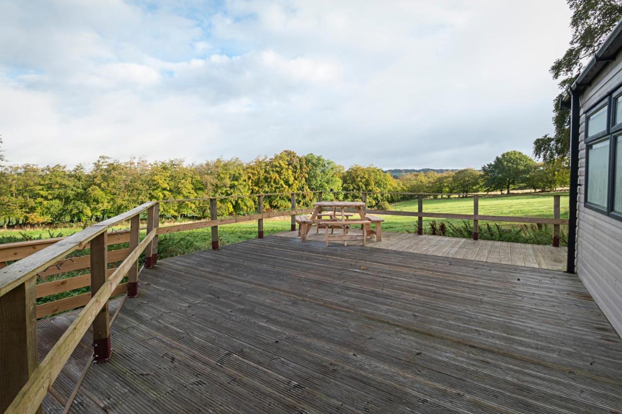 Pirnie Lodge Holiday Lets Slamannan Bagian luar foto