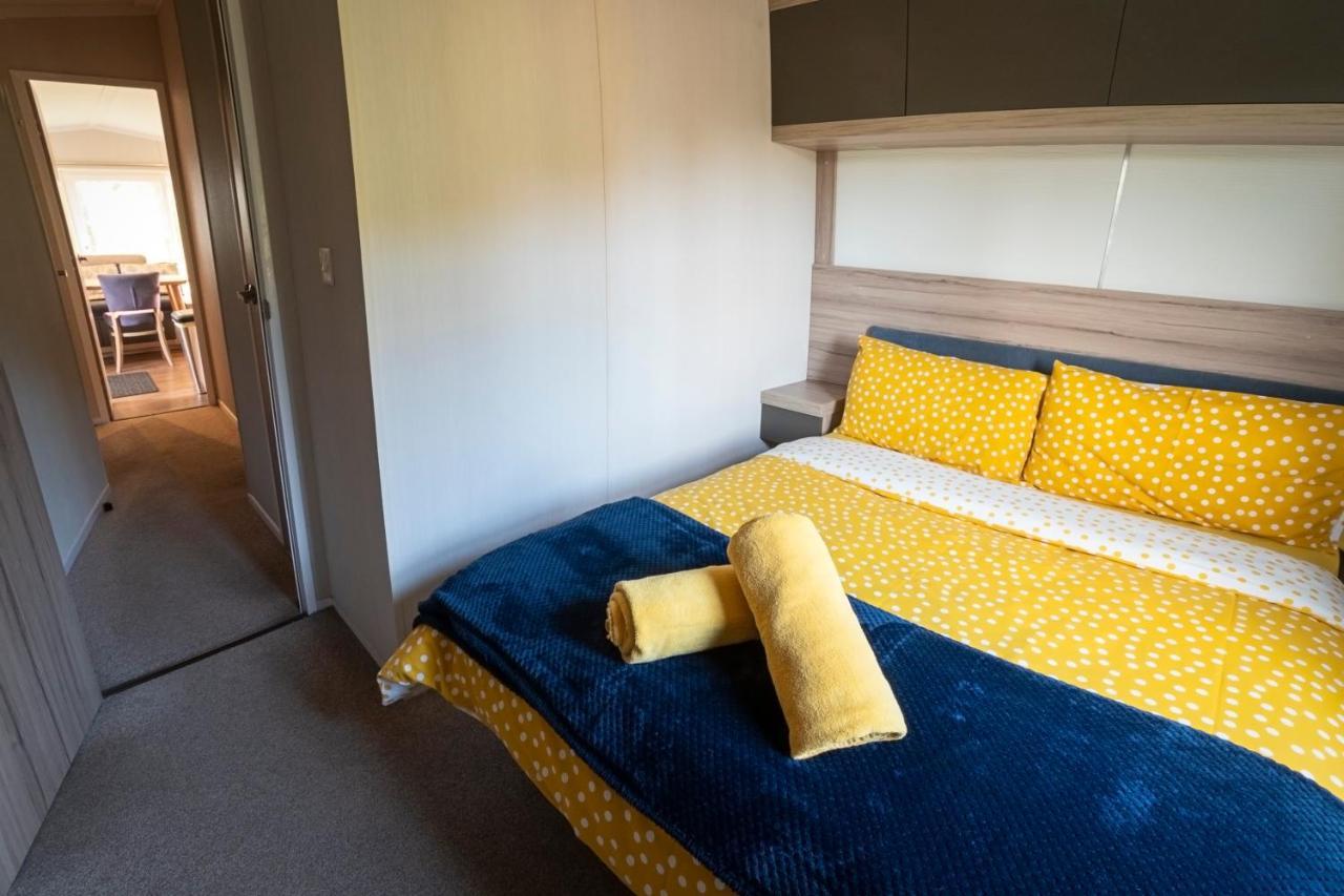Pirnie Lodge Holiday Lets Slamannan Bagian luar foto