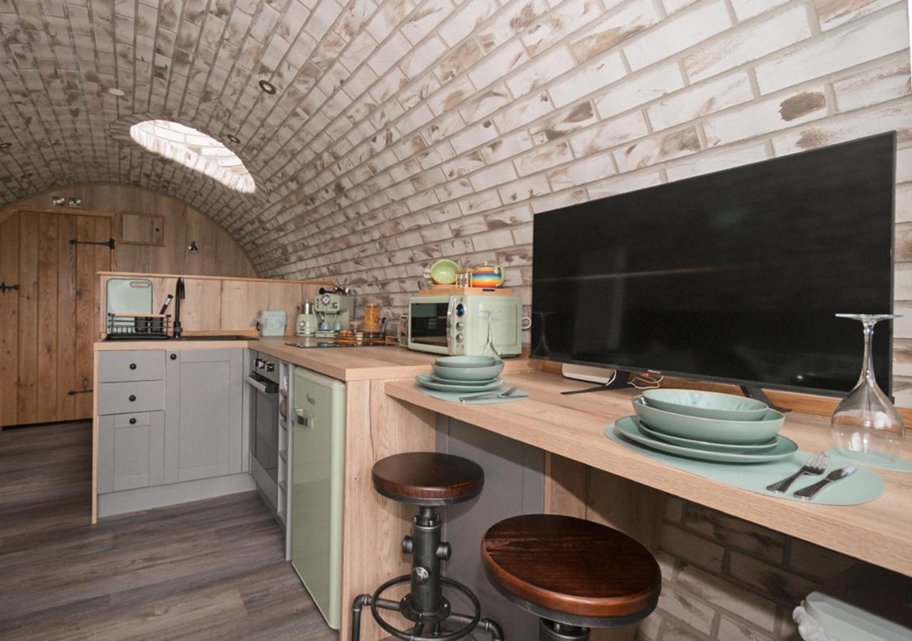 Pirnie Lodge Holiday Lets Slamannan Bagian luar foto