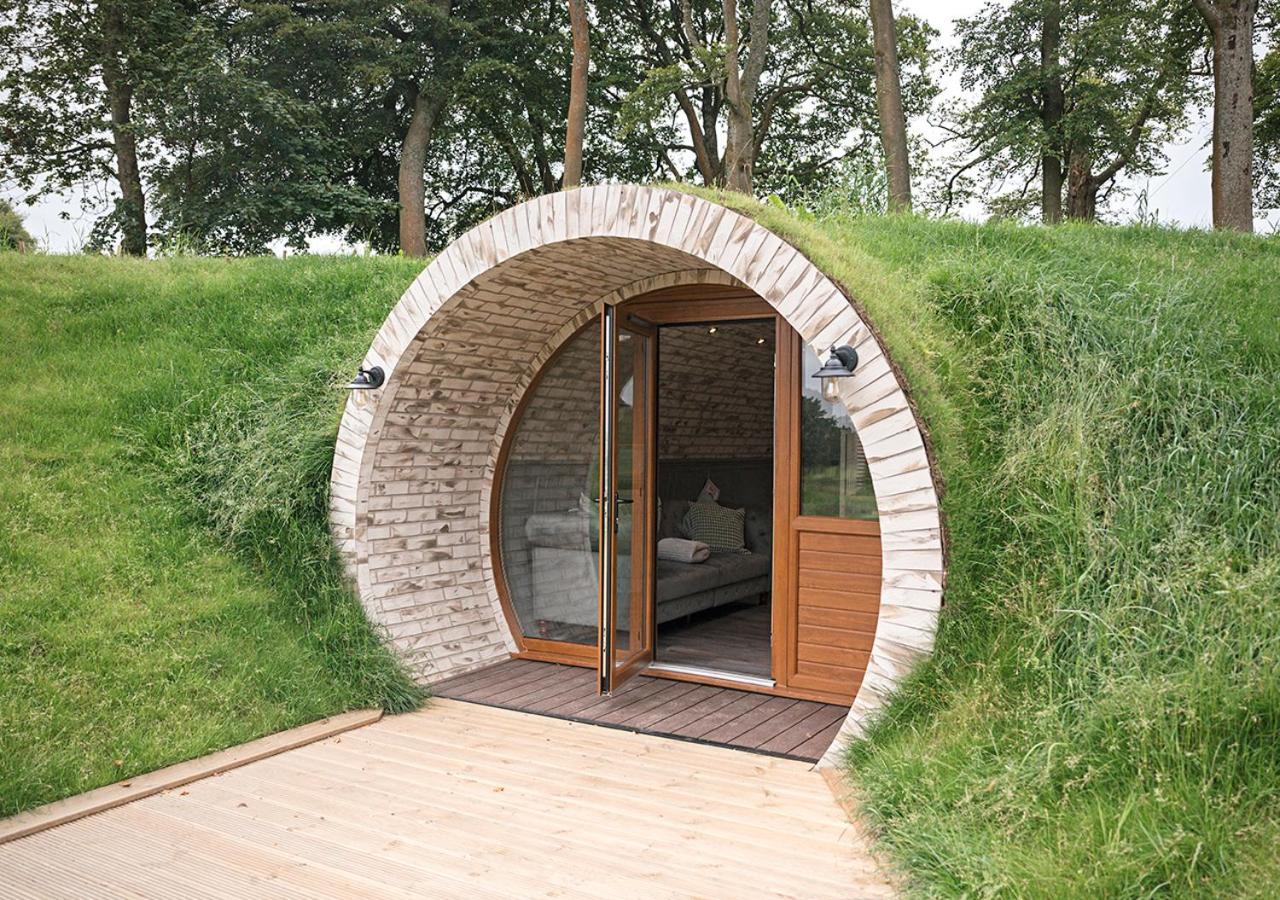 Pirnie Lodge Holiday Lets Slamannan Bagian luar foto