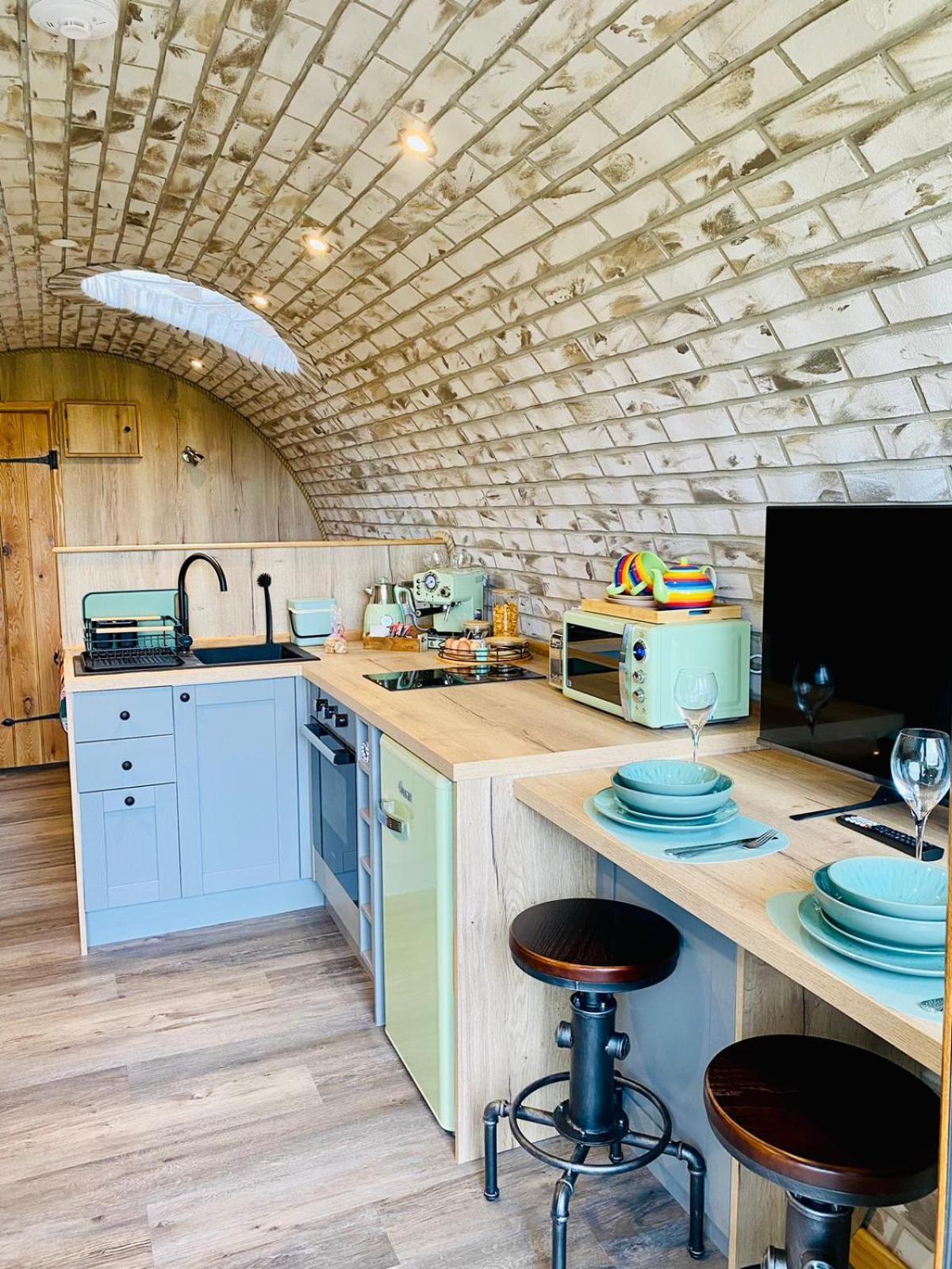 Pirnie Lodge Holiday Lets Slamannan Bagian luar foto