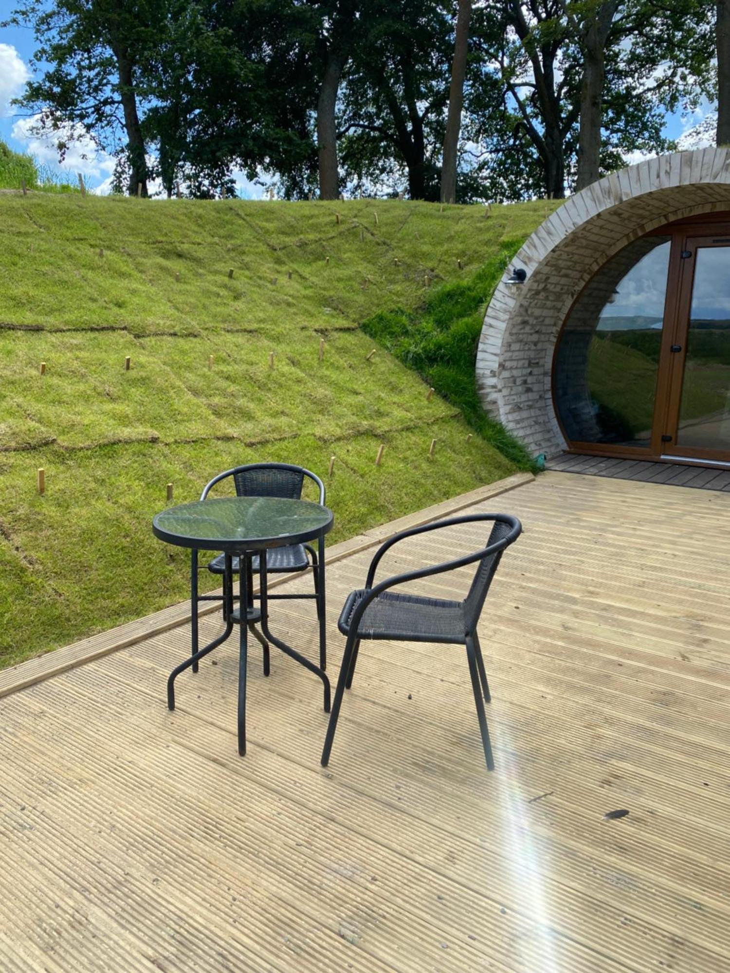 Pirnie Lodge Holiday Lets Slamannan Bagian luar foto